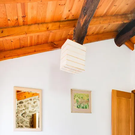 In Castrotane With Terrace Vakantiehuis